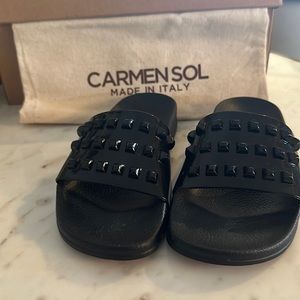Carmen Sol Franco Black Slides